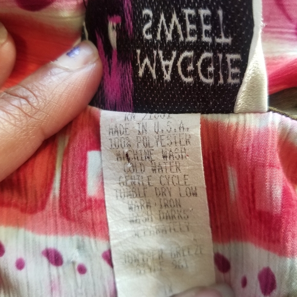 SOLD OUT 💕 Vintage Maggie Sweet Floral Button 💕 Down - Picture 10 of 10